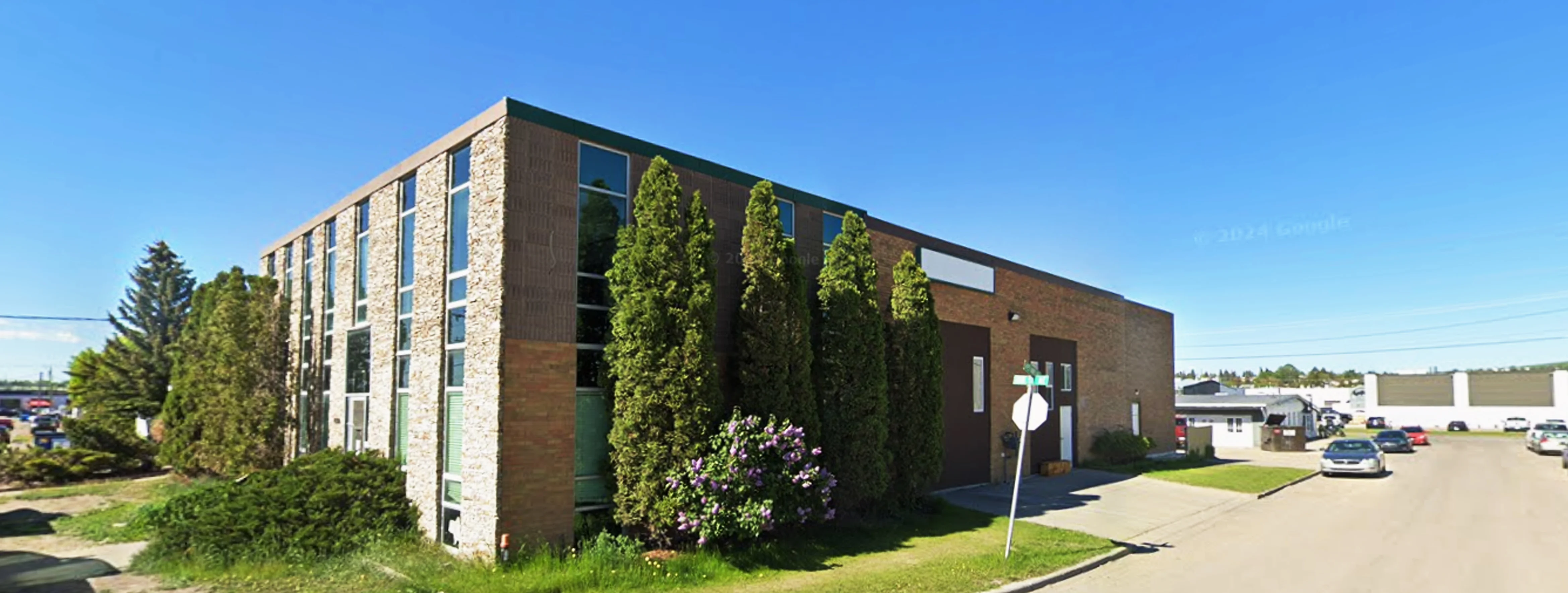 Exterior view of Masjid Bilal Da'wa Center Calgary building